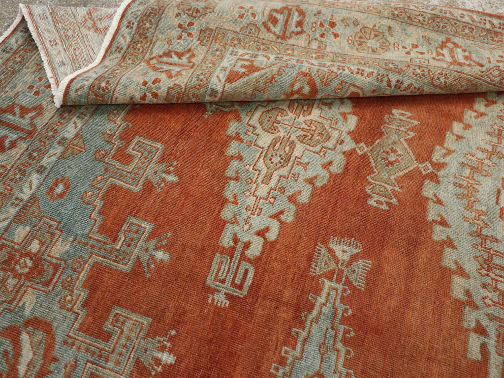 Vintage Persian Veece Small Room Size Carpet, No.30477 - Galerie Shabab