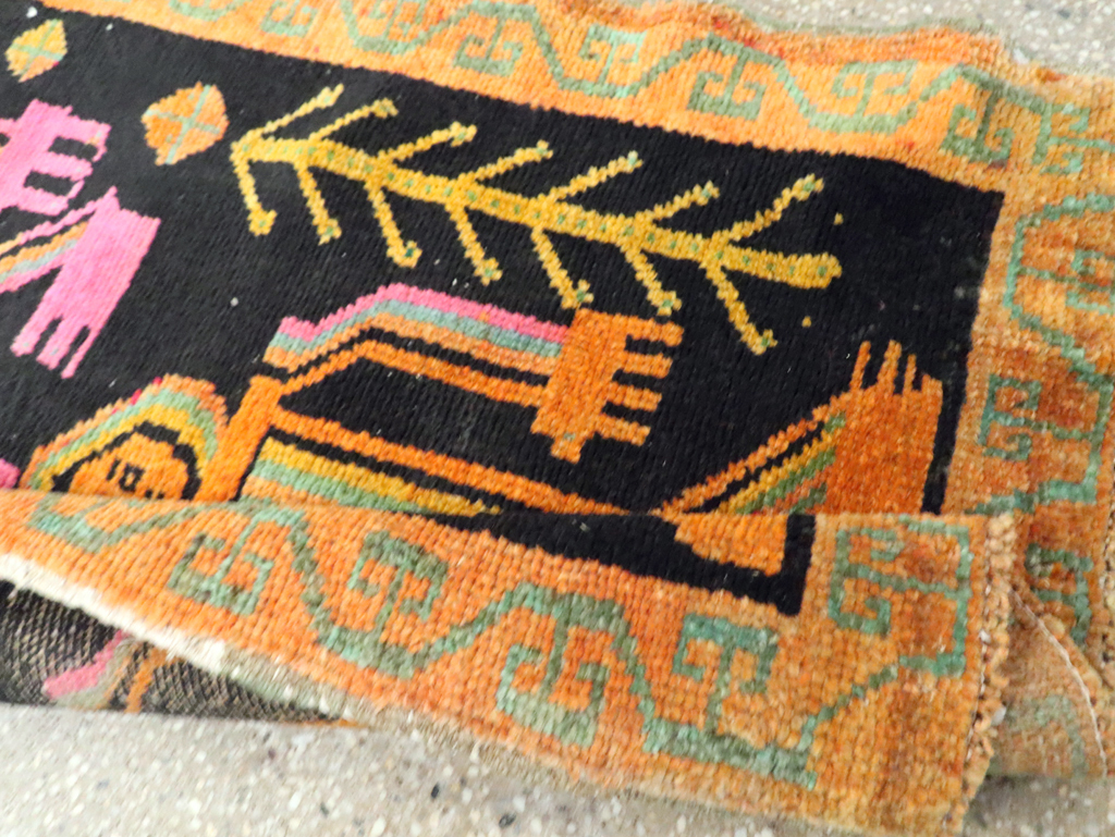 Vintage Pictorial Anatolian Rugs, No.30491 - Galerie Shabab