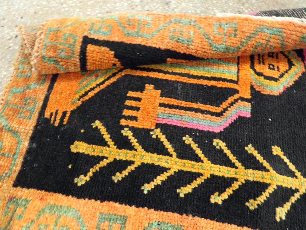 Vintage Pictorial Anatolian Rugs, No.30491 - Galerie Shabab