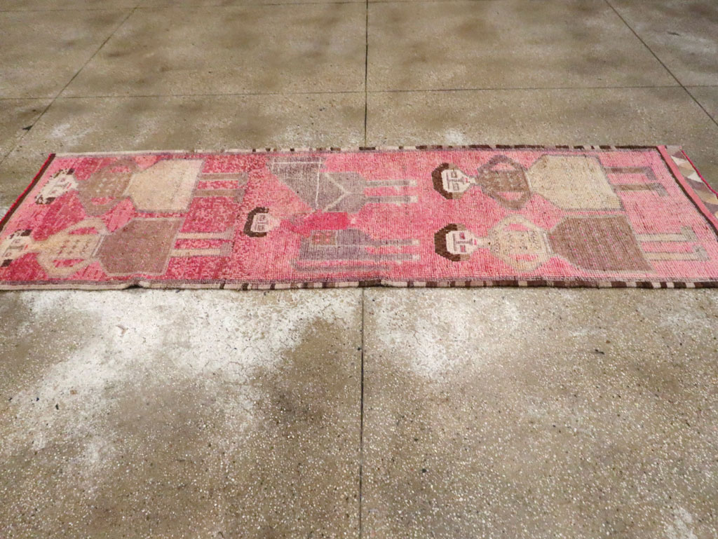 Vintage Turkish Anatolian Pictorial Runner, No.30493 - Galerie Shabab