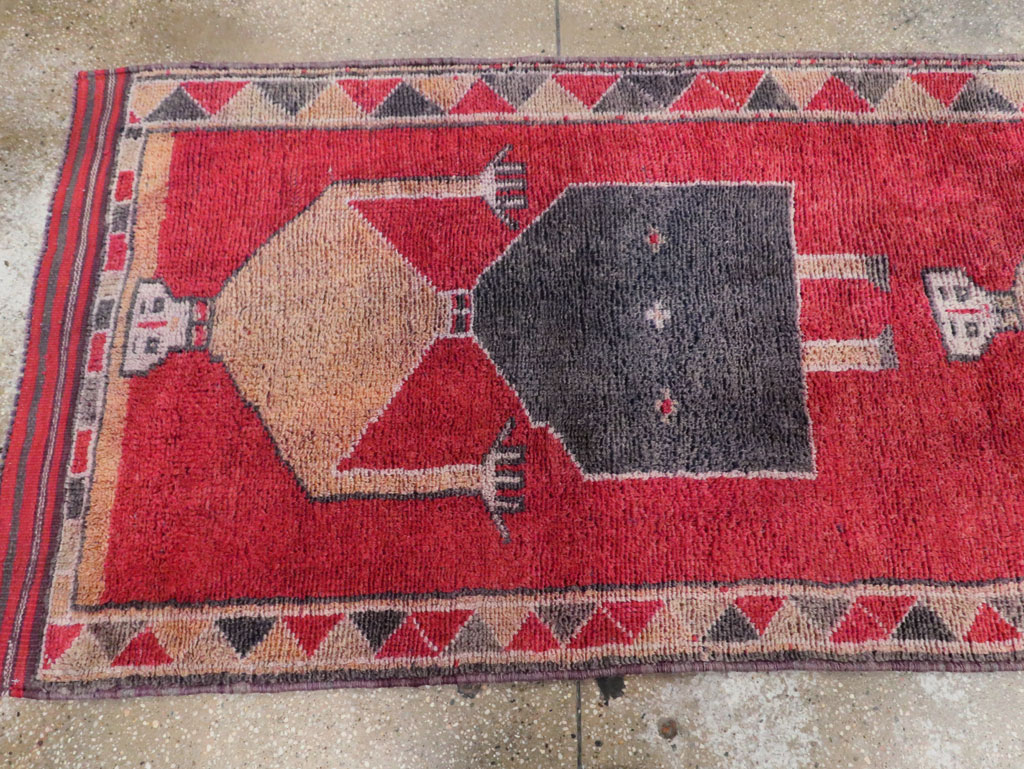 Vintage Turkish Anatolian Pictorial Runner, No.30495 - Galerie Shabab