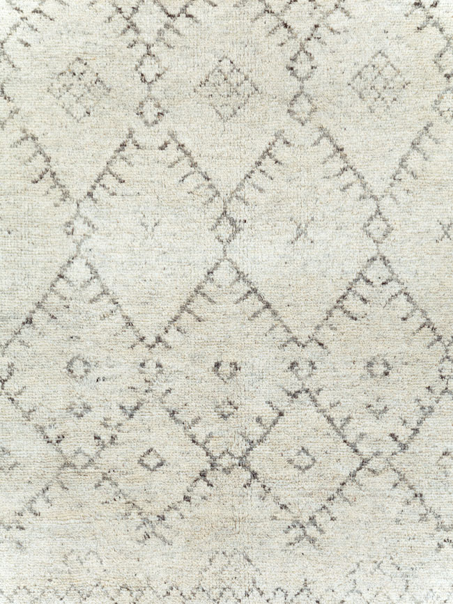 Contemporary Moroccan Small Room Size Carpet, No.30498 - Galerie Shabab