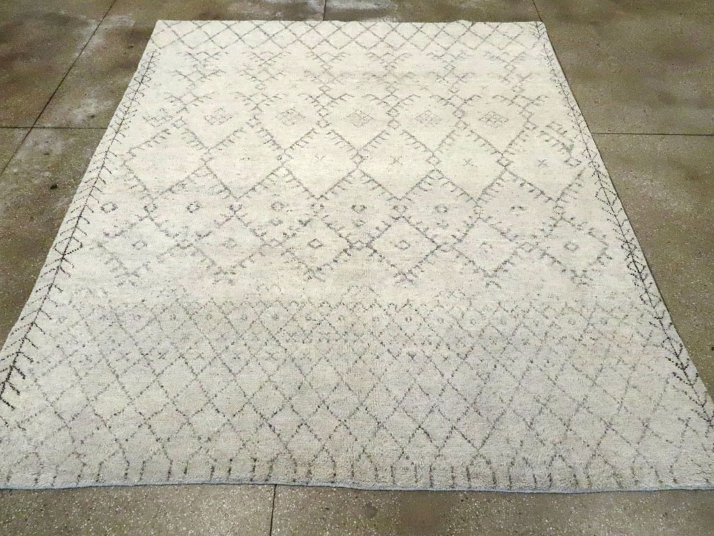 Contemporary Moroccan Small Room Size Carpet, No.30498 - Galerie Shabab