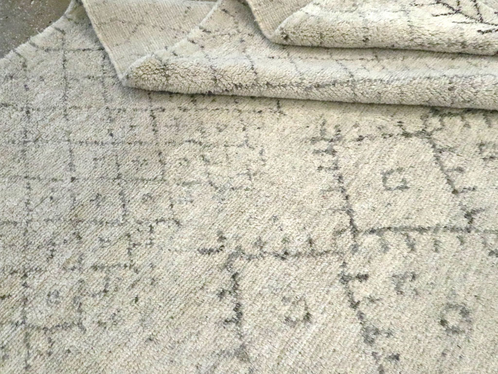 Contemporary Moroccan Small Room Size Carpet, No.30498 - Galerie Shabab