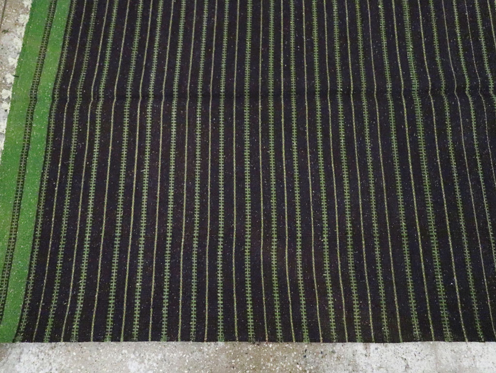 Vintage Turkish Flatweave Kilim Accent Rug, No.30500 - Galerie Shabab