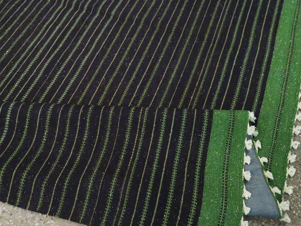 Vintage Turkish Flatweave Kilim Accent Rug, No.30500 - Galerie Shabab