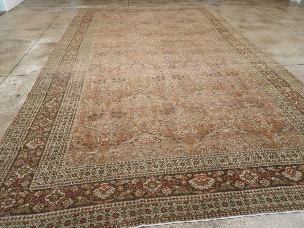 Antique Persian Isfahan Large Carpet, No.30507 - Galerie Shabab