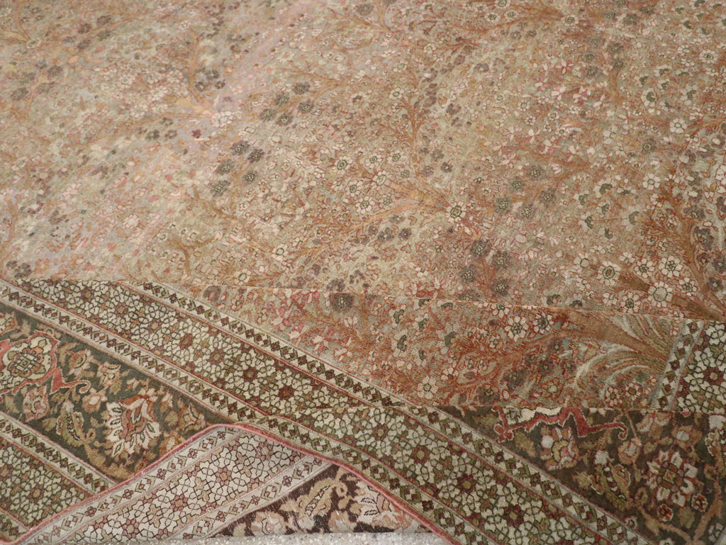 Antique Persian Isfahan Large Carpet, No.30507 - Galerie Shabab