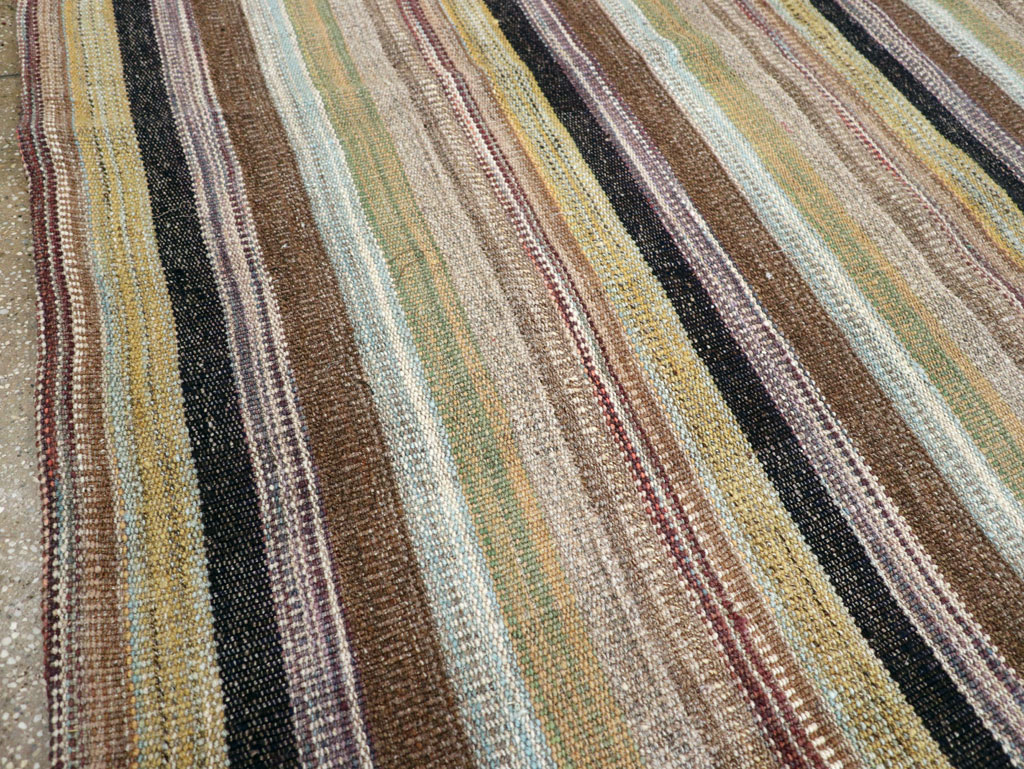 Modern Persian Flatweave Kilim Room Size Carpet, No.30513 - Galerie Shabab