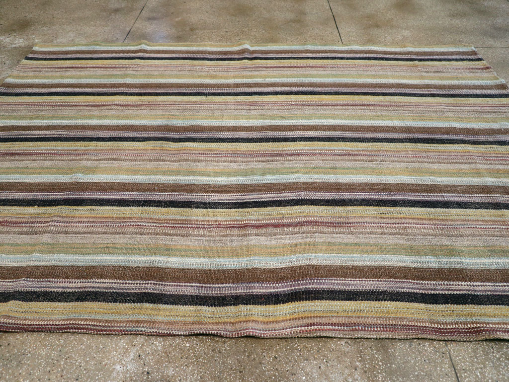 Modern Persian Flatweave Kilim Room Size Carpet, No.30513 - Galerie Shabab