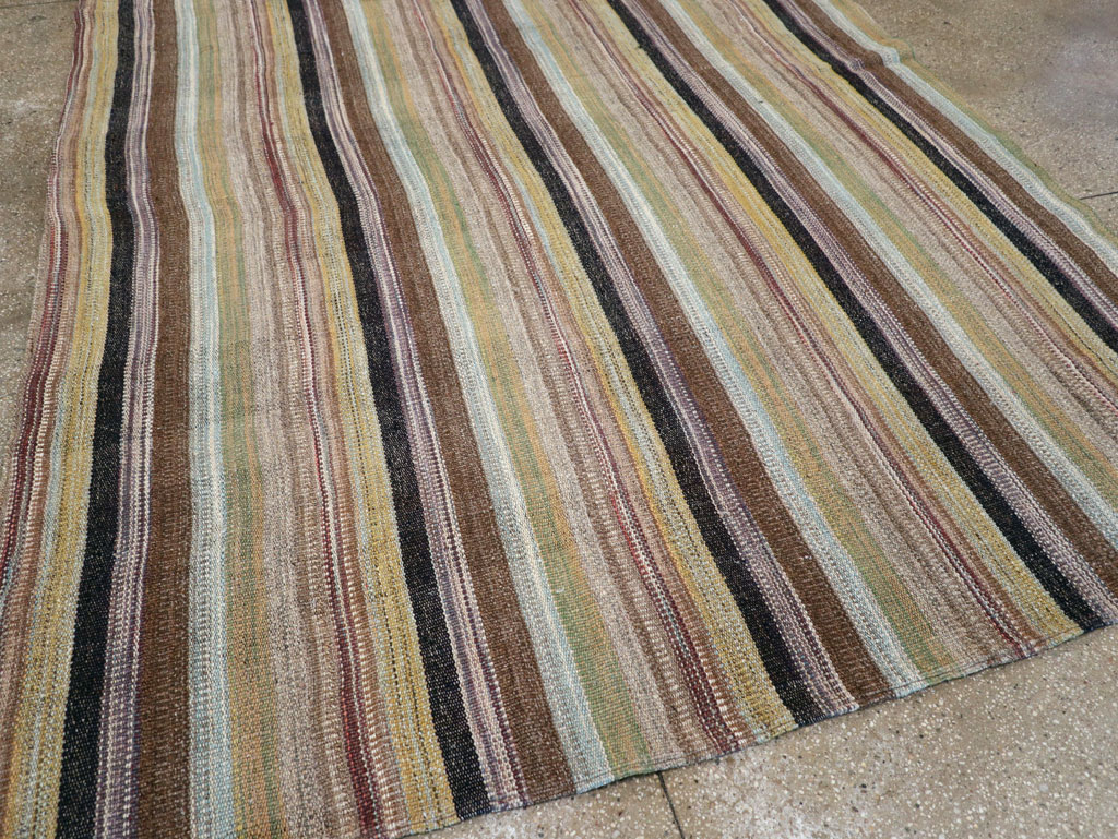 Modern Persian Flatweave Kilim Room Size Carpet, No.30513 - Galerie Shabab