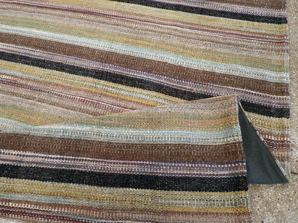 Modern Persian Flatweave Kilim Room Size Carpet, No.30513 - Galerie Shabab