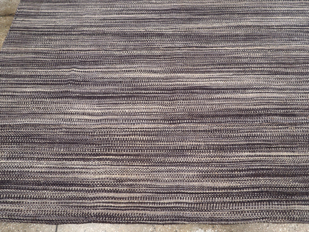 Modern Turkish Flatweave Kilim Room Size Carpet, No.30518 - Galerie Shabab