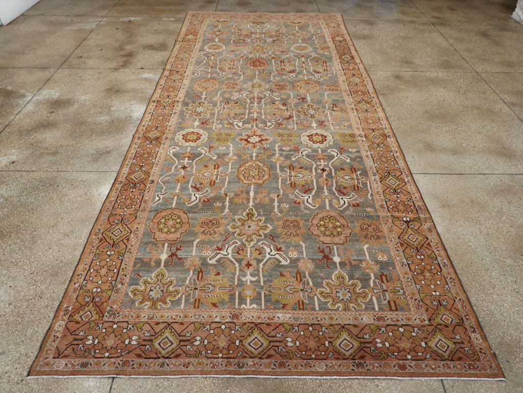 Antique Persian Malayer Long and Narrow Gallery Carpet, No.30526 - Galerie Shabab