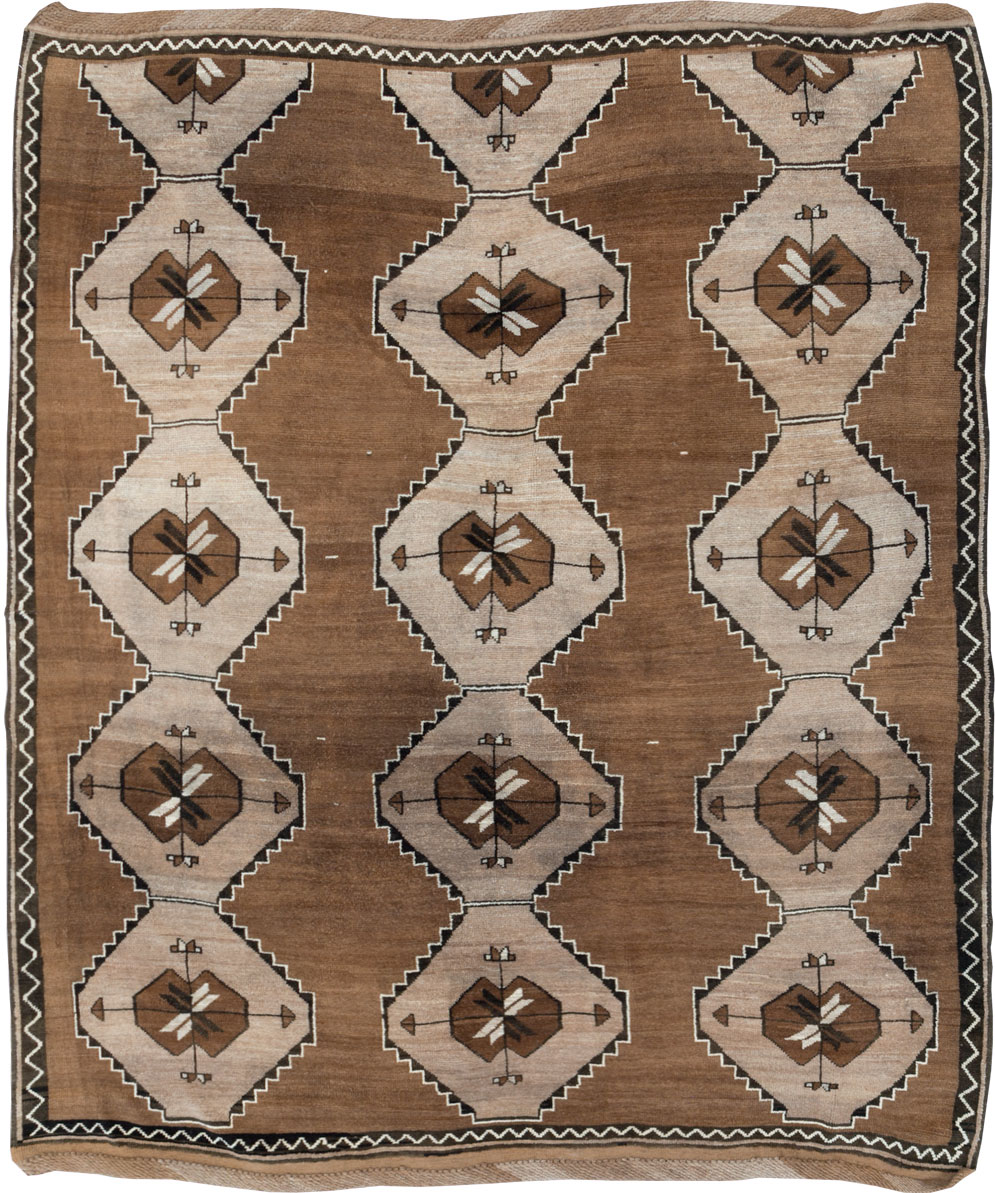 Vintage Anatolian Square Room Size Carpet, No.30527 - Galerie Shabab