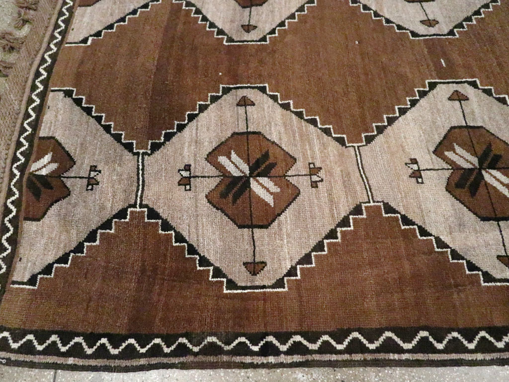 Vintage Anatolian Square Room Size Carpet, No.30527 - Galerie Shabab