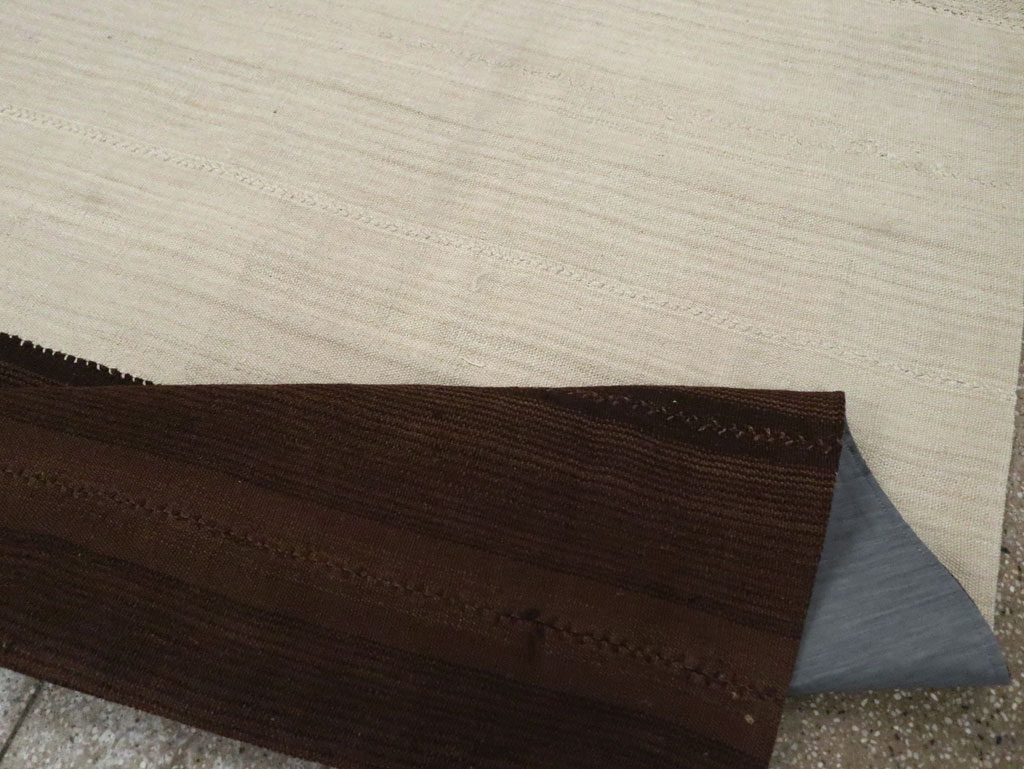 Tribal Mid-20th Century Turkish Flatweave Kilim, No.30529 - Galerie Shabab