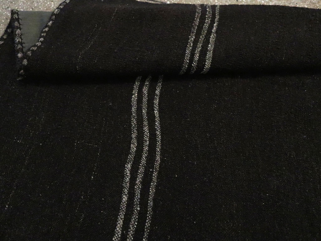 Vintage Turkish Flatweave Kilim Gallery Carpet, No.30534 - Galerie Shabab