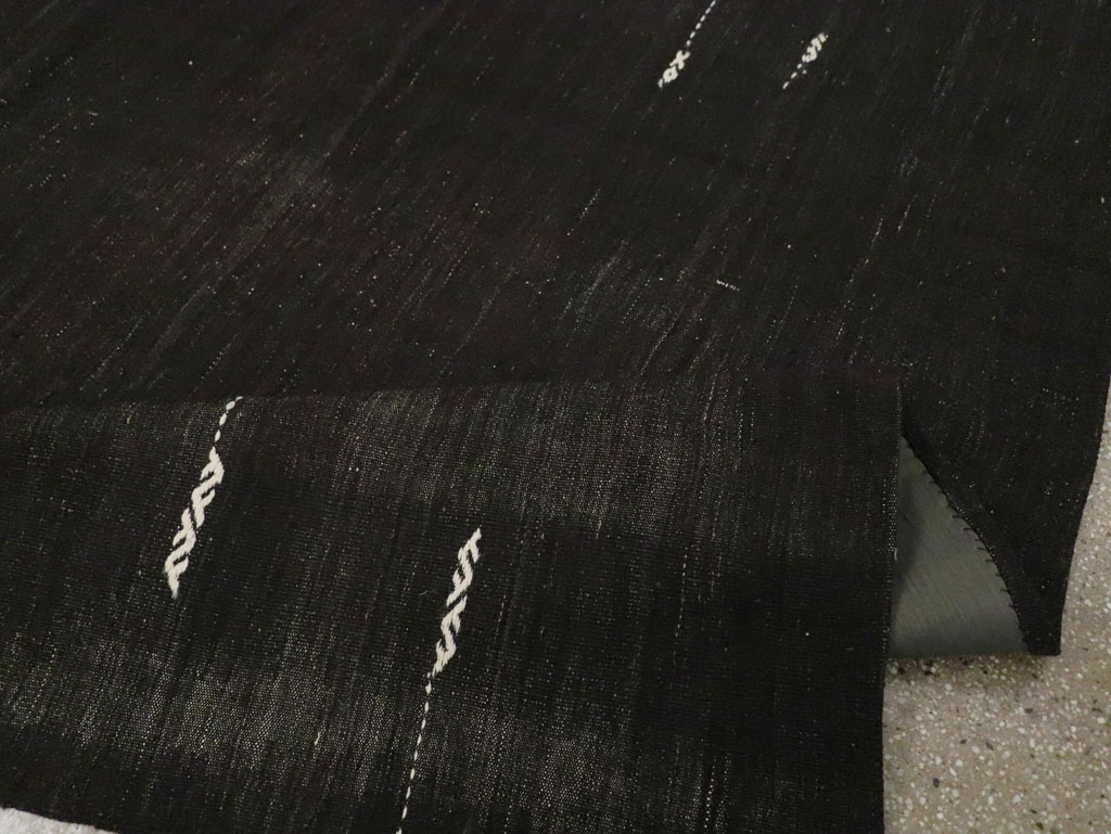 Vintage Turkish Flatweave Kilim Small Room Size Carpet, No.30535 - Galerie Shabab