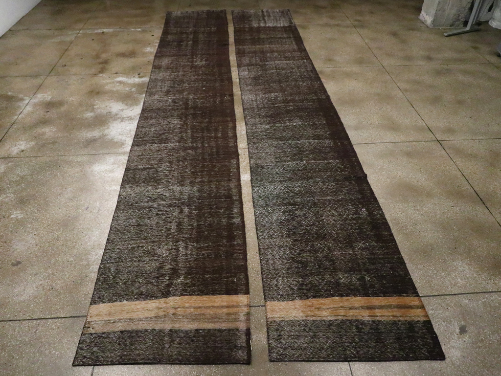 Vintage Turkish Flatweave Kilim Long Runner, No.30540 - Galerie Shabab