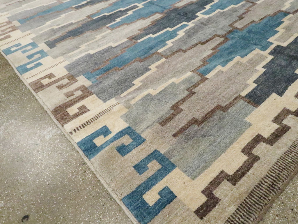 Contemporary Turkish Room Size Carpet, No.30542 - Galerie Shabab