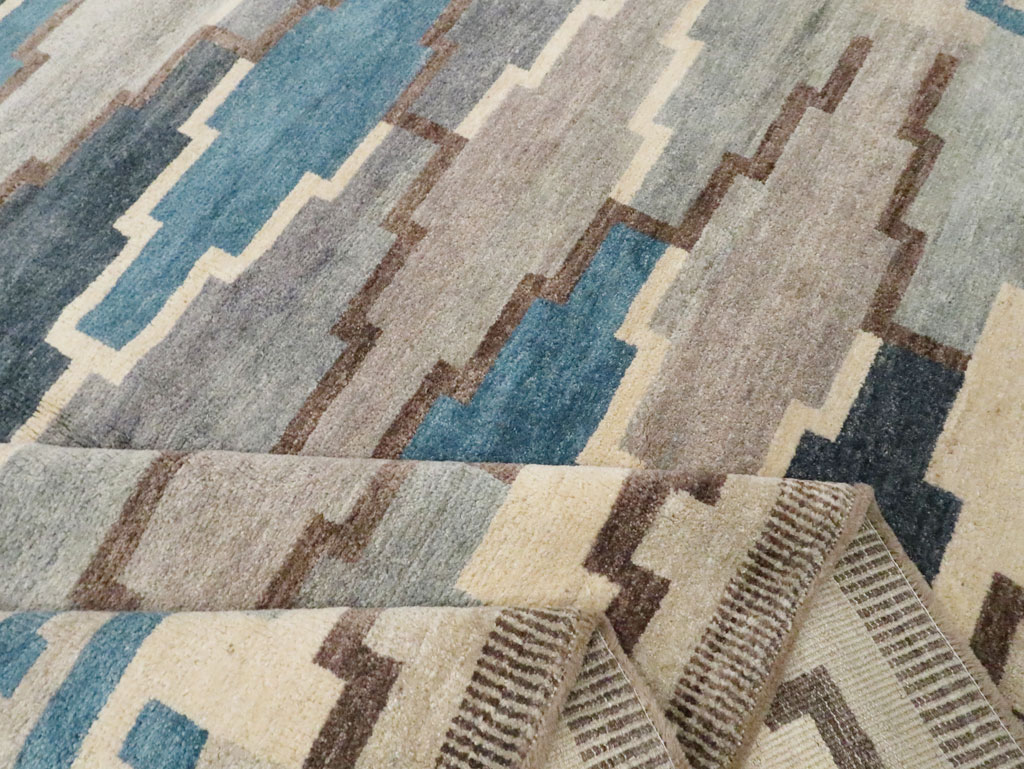 Contemporary Turkish Room Size Carpet, No.30542 - Galerie Shabab