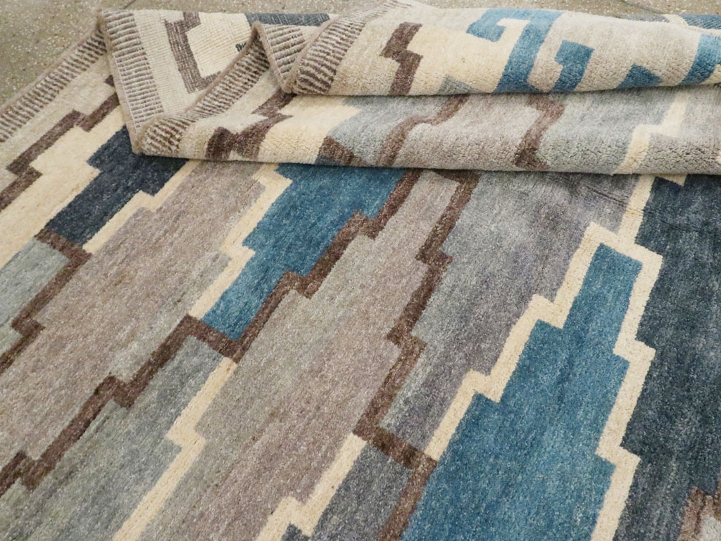 Contemporary Turkish Room Size Carpet, No.30542 - Galerie Shabab