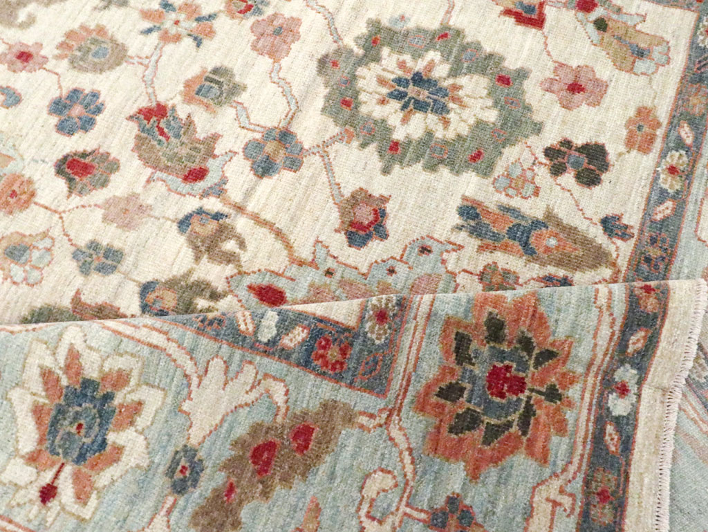 Modern Persian Sultanabad Small Room Size Carpet, No.30546 - Galerie Shabab