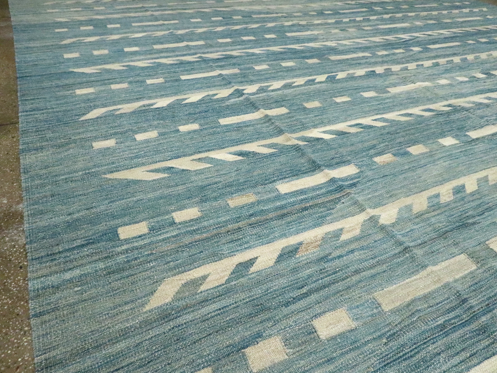 Modern Oversize Turkish Flatweave, No.30553 - Galerie Shabab