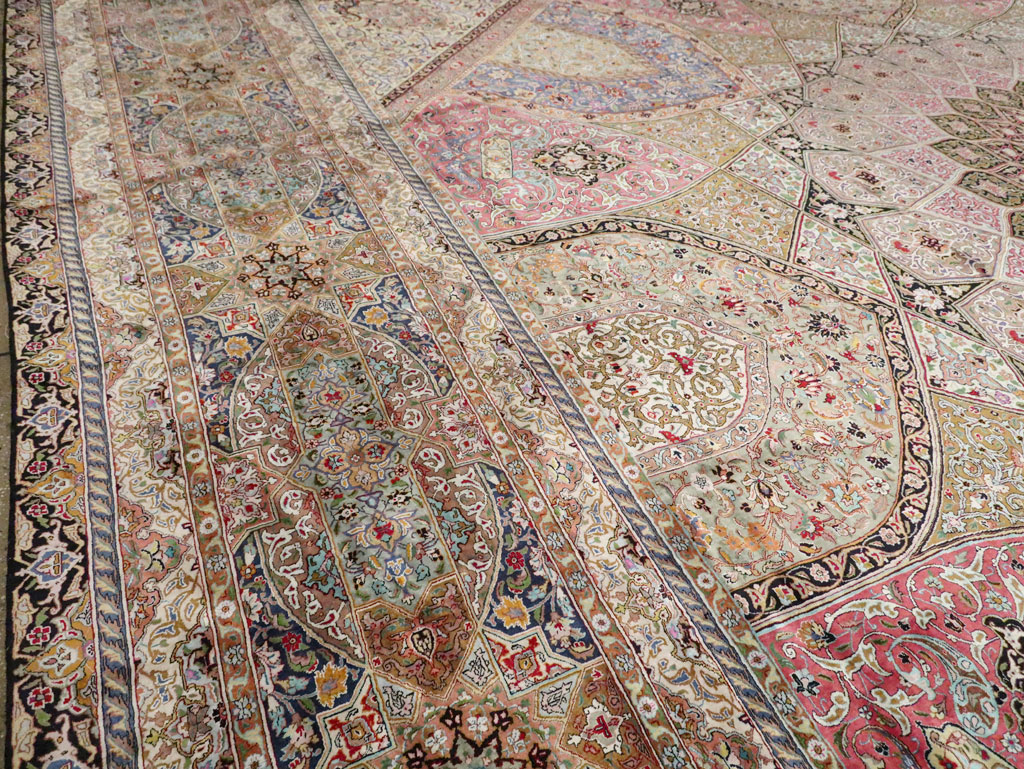Modern Persian Silk Quom Square Oversize Carpet, No.30556 - Galerie Shabab
