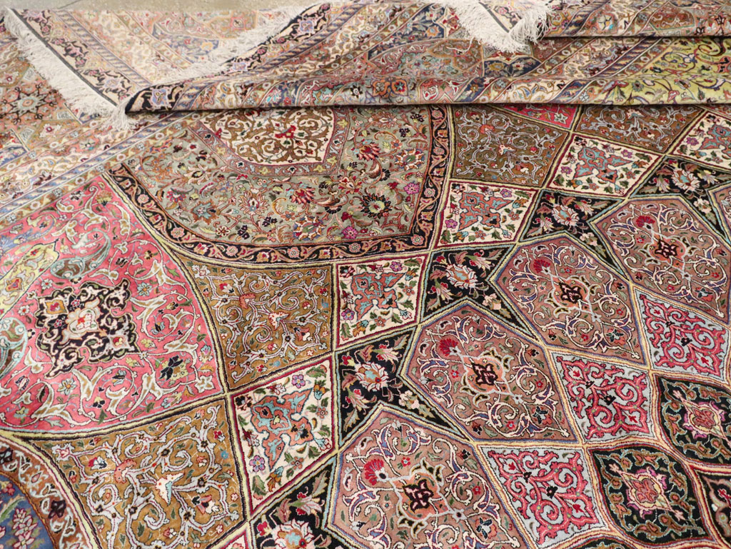 Modern Persian Silk Quom Square Oversize Carpet, No.30556 - Galerie Shabab