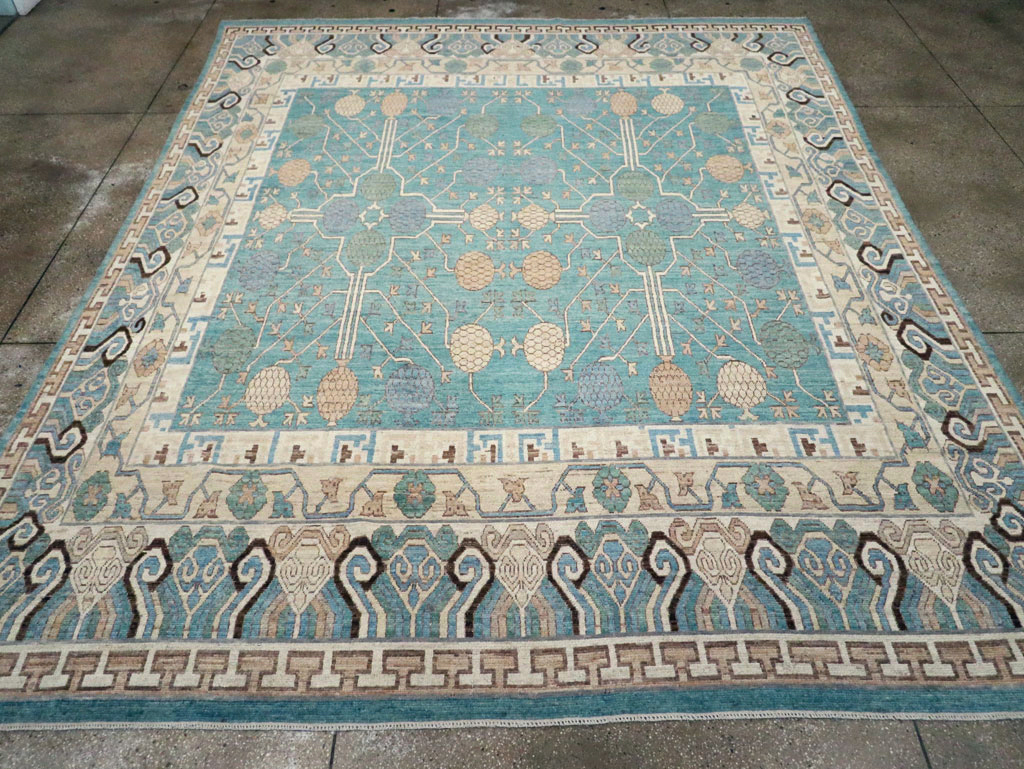 Modern Room Size Khotan Carpet, No.30568 - Galerie Shabab