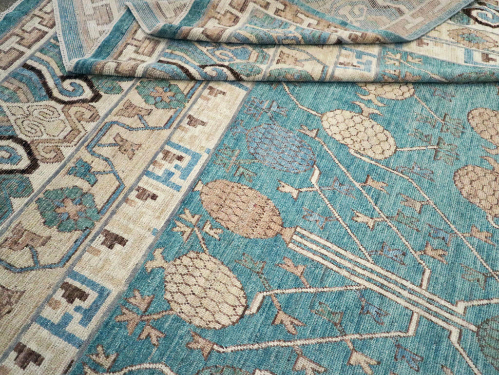 Modern Room Size Khotan Carpet, No.30568 - Galerie Shabab