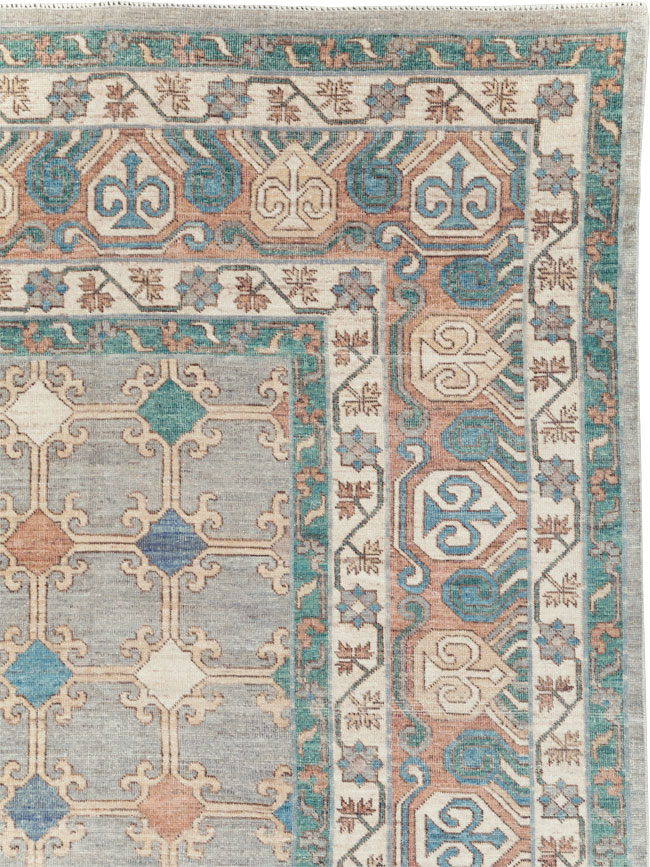 Modern Room Size Khotan Carpet, No.30570 - Galerie Shabab