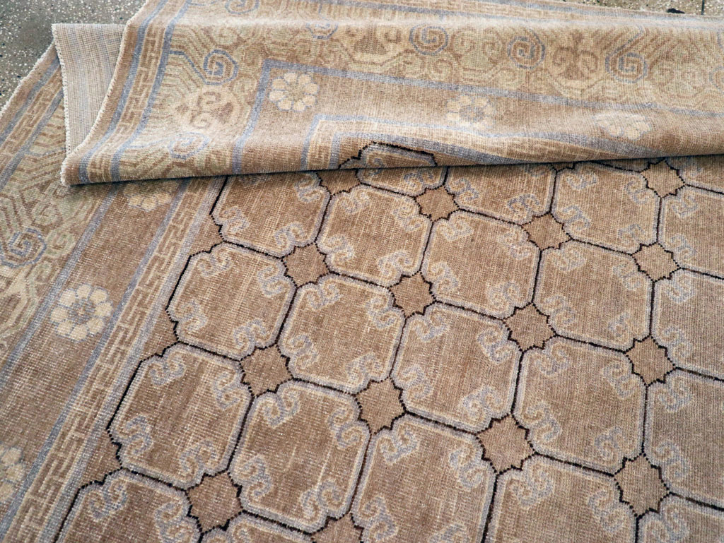 Contemporary East Turkestan Khotan Small Room Size Carpet, No.30571 - Galerie Shabab