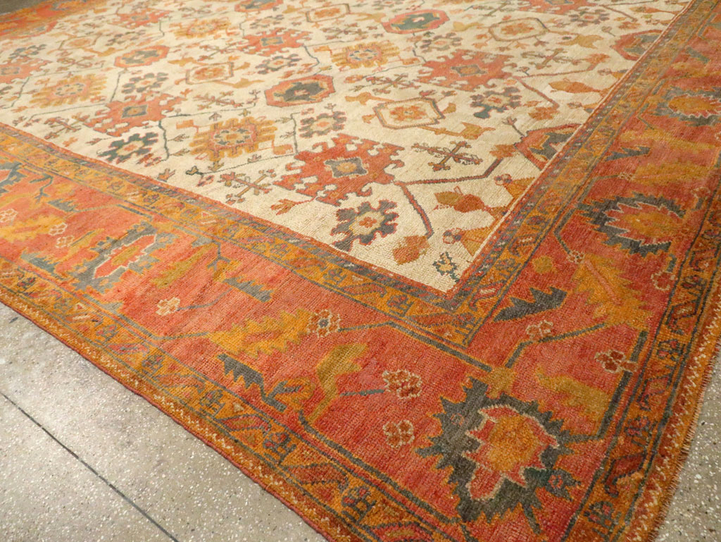 Antique Turkish Oushak Carpet, No.30573 - Galerie Shabab
