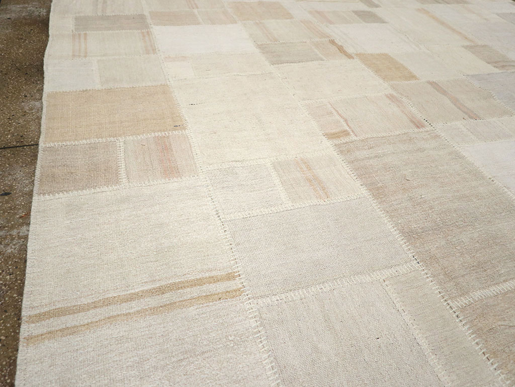 Modern Turkish Flatweave Kilim, No.30579 - Galerie Shabab