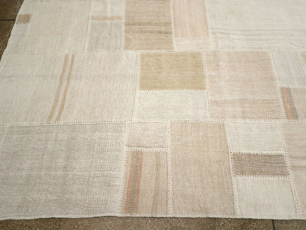 Modern Turkish Flatweave Kilim, No.30579 - Galerie Shabab