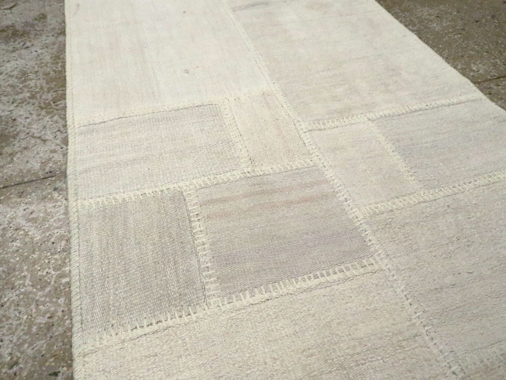 Contemporary Turkish Flatweave Kilim Patchwork Runner, No.30581 - Galerie Shabab