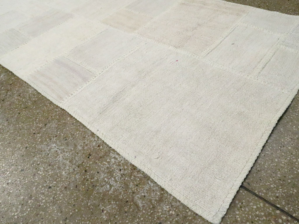 Contemporary Turkish Flatweave Kilim Patchwork Runner, No.30581 - Galerie Shabab