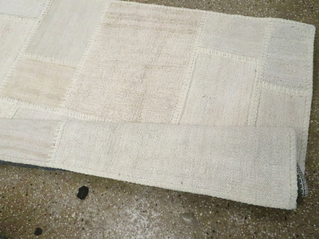 Contemporary Turkish Flatweave Kilim Patchwork Runner, No.30581 - Galerie Shabab