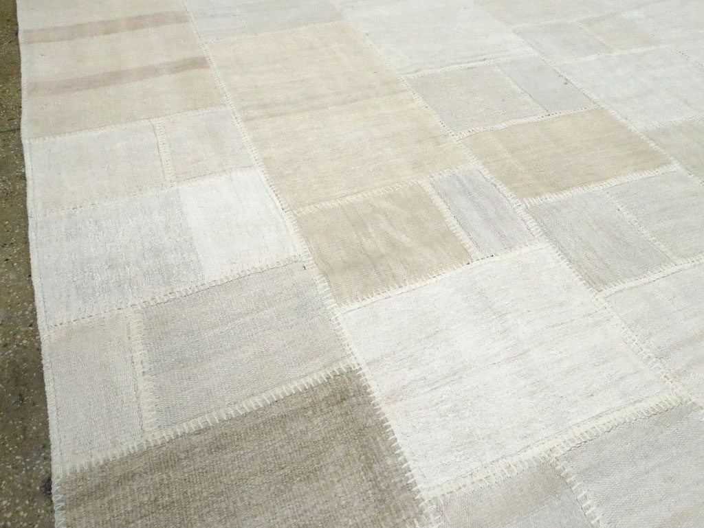 Modern Turkish Flatweave Kilim, No.30583 - Galerie Shabab