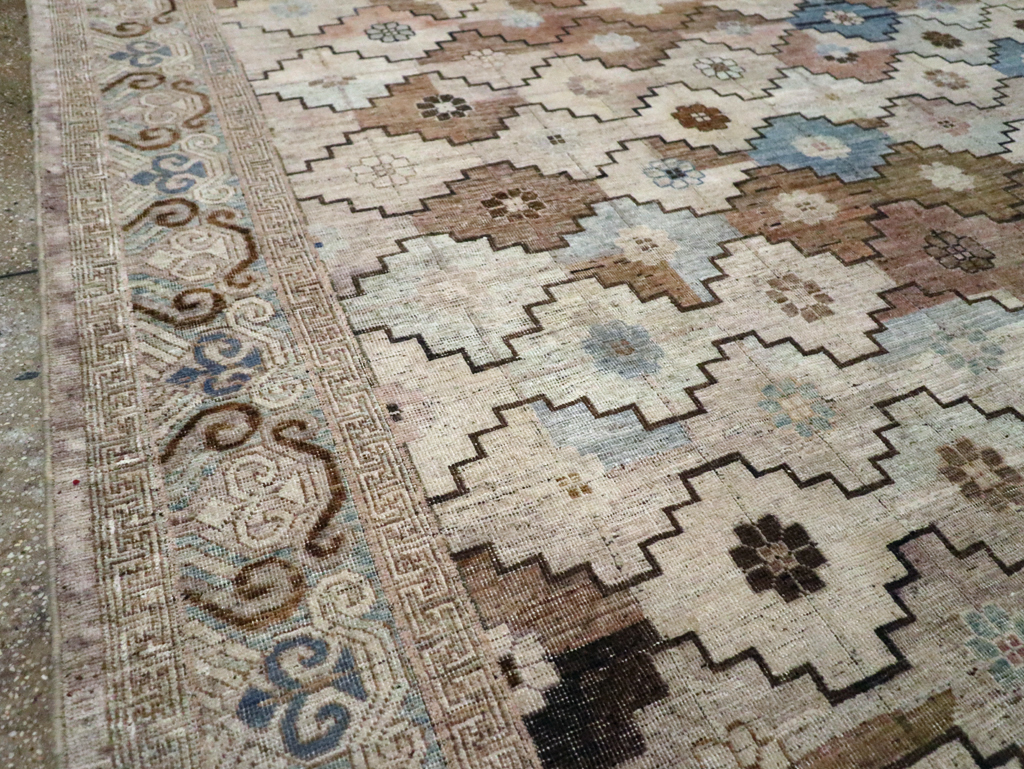 Modern Khotan Carpet, No.30589 - Galerie Shabab