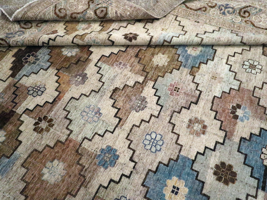 Modern Khotan Carpet, No.30589 - Galerie Shabab