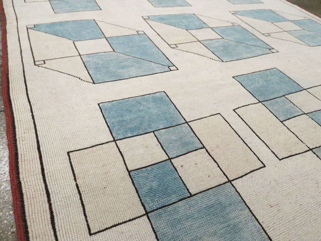 Vintage Turkish Art Deco Style Accent Carpet, No.30593 - Galerie Shabab