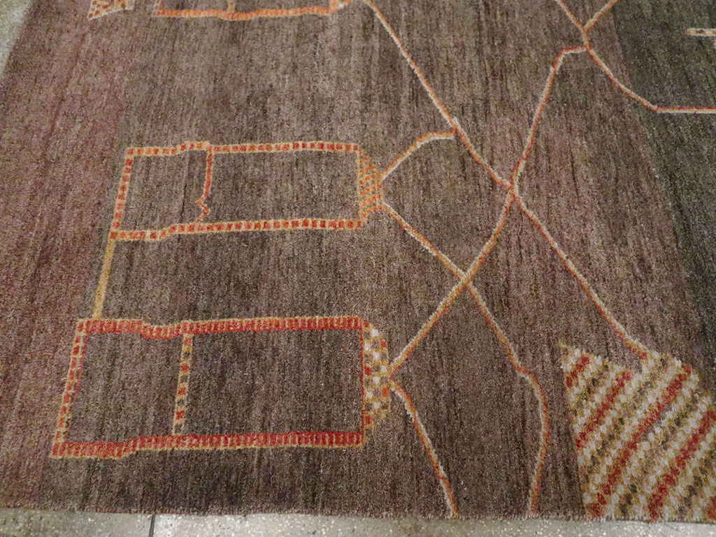 Persian Gabbeh Inspired Turkish Room Size Carpet, No.30598 - Galerie Shabab