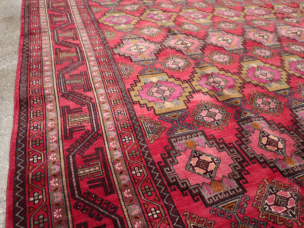 Vintage Central Asia Turkoman Room Size Carpet, No.30601 - Galerie Shabab