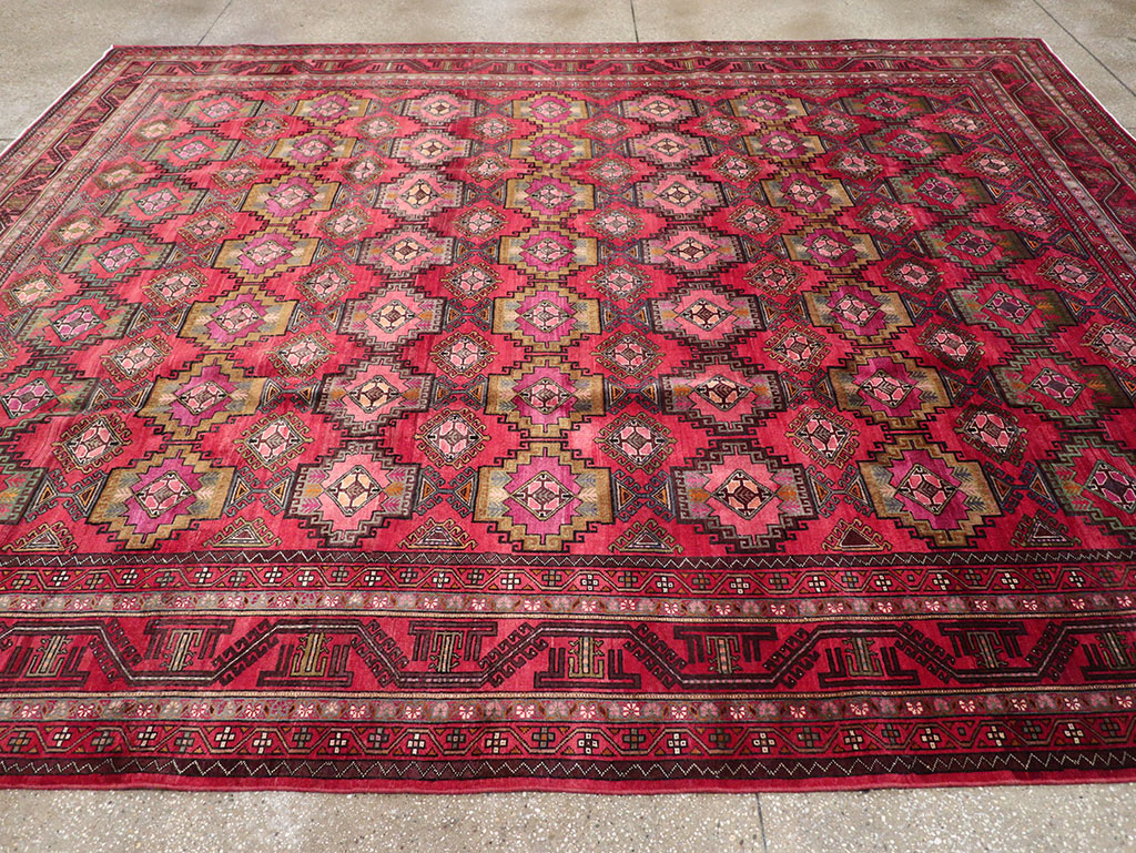 Vintage Central Asia Turkoman Room Size Carpet, No.30601 - Galerie Shabab