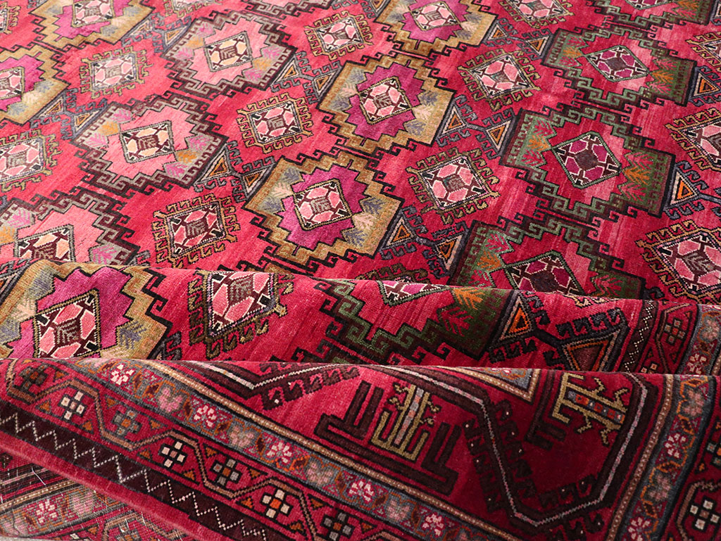 Vintage Central Asia Turkoman Room Size Carpet, No.30601 - Galerie Shabab