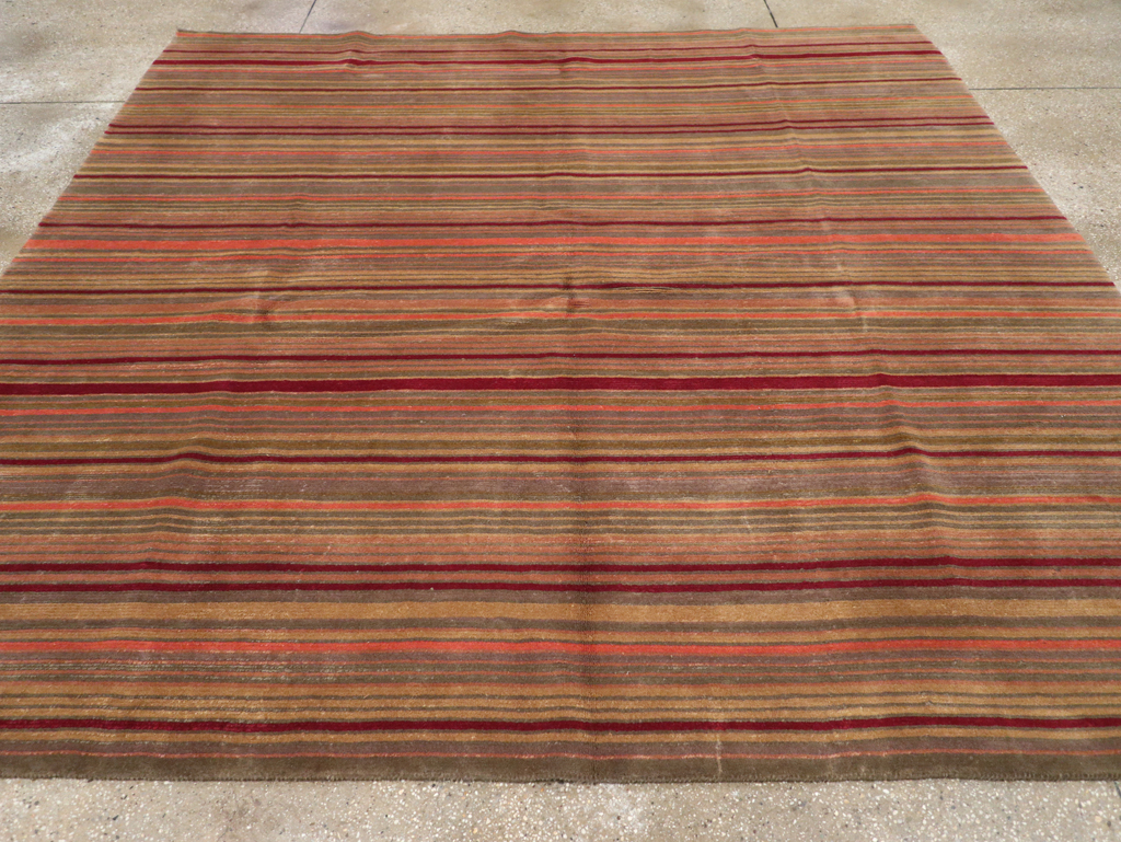 Contemporary Turkish Striped Room Size Carpet, No.30603 - Galerie Shabab